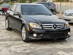 Mercedes-Benz C300 Luxury Sedan RWD (3.0L 6cyl 7A) 2010 Black
