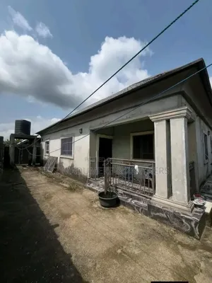 3bdrm Bungalow in Rumuokparali Off for sale