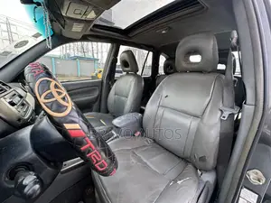 Toyota RAV4 2.0 4x4 Executive 2004 Gray