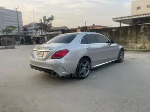 Mercedes-Benz C300 Sport 4dr AWD 4Matic Sedan (2.0L 4cyl 7A) 2015