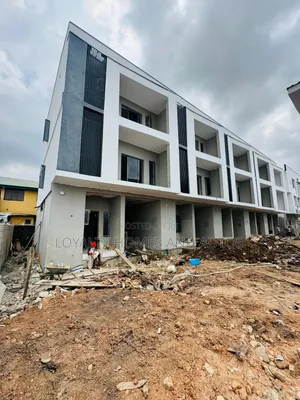 Furnished 4bdrm Townhouse/Terrace in Ogudu GRA for sale
