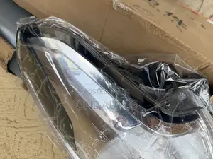 Nissan Almera Headlamp
