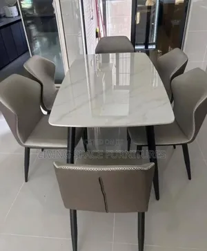 High-quality Dining Set By 6seaters