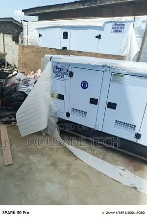 Perkins 30kva Generator With Sound-Managed Design