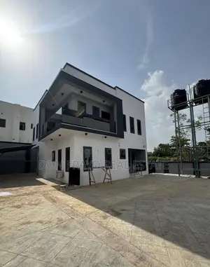 4bdrm Duplex in Baale Akintayo Rd, Jericho for sale