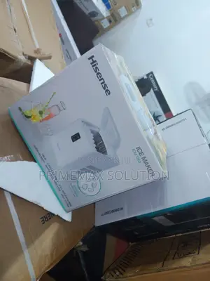 Hisense 12kg Portable Ice Maker - Fast Bullet Ice in Minutes