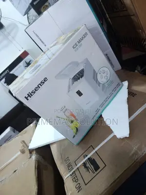 Hisense Countertop Bullet Ice Maker - 12kg Daily, Transparent Lid