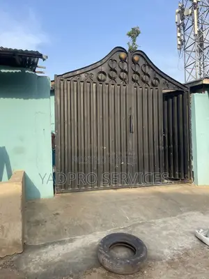 Furnished Mini Flat in Mafoluku for rent