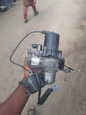 Suspension Air Pump Ls460 2010