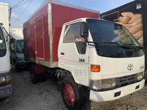 Toyota Dyna 200