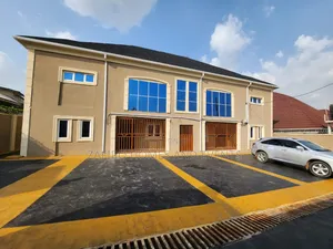 5bdrm Duplex in Olapade Agoro for sale