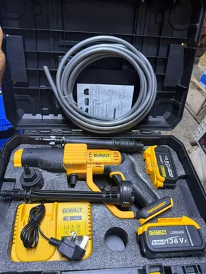Dewalt 20v Max 550 Psi Cordless Power Cleaner (Model Dcpw550b).