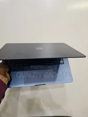 Laptop Apple MacBook Air 2023 M2 16GB Apple M2 SSD 256GB