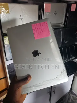 New Laptop Apple MacBook Pro 2016 8GB Intel Core I5 SSD 256GB