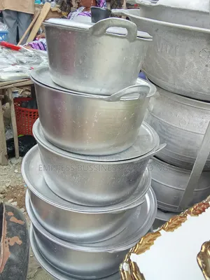 Set of Local Cooking Pots- 5 Pots With Cover