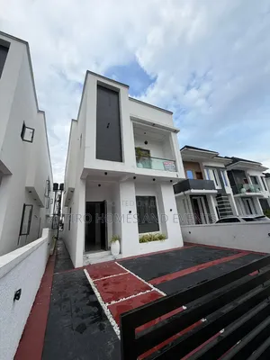 5bdrm Duplex in Lekki Palm City,, Ibadan for sale
