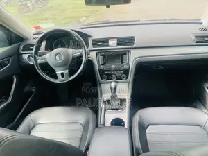 Volkswagen Passat 2015 Gray