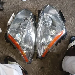 Headlights Front for Nissan Rogue 2008/2009 Model