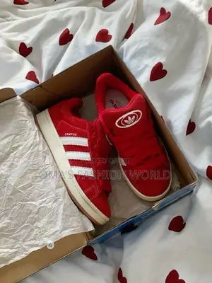 Step Up Your Sneakers Game With This Lovely Shoes