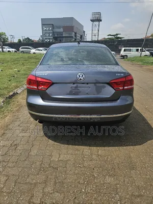Volkswagen Passat 2015 Gray