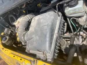 Renault Master 2006 Yellow