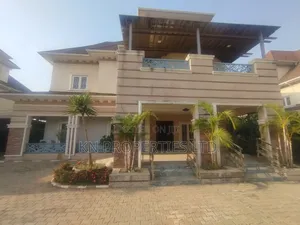 5bdrm Duplex in Maitama for sale