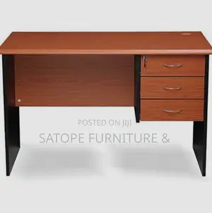 High Quality Office Table