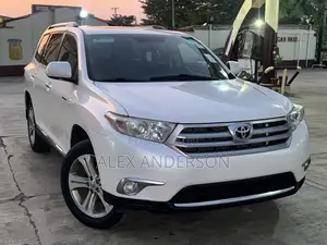 Toyota Highlander Limited 2012 White