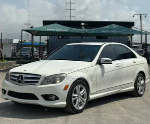 Mercedes-Benz C300 2010 White