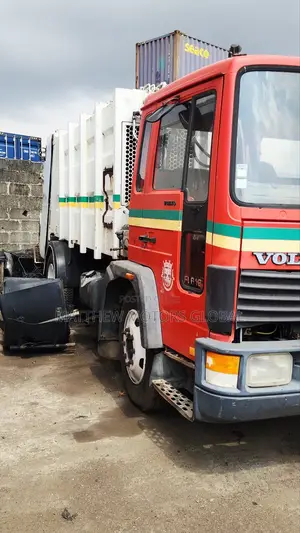 Super Clean Newly Arrived Volvo Compactor Garbage Truck 12tons