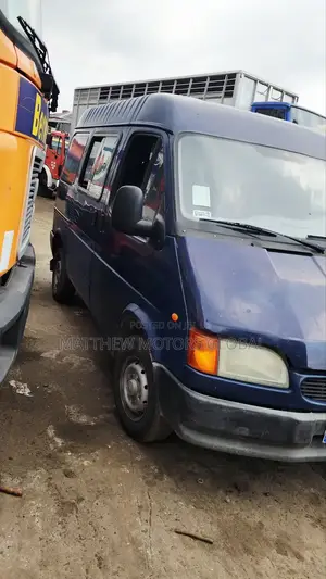 Ford Transit 2004 Blue