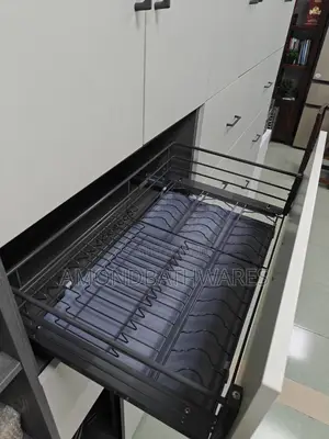 Pullout Plate Rack
