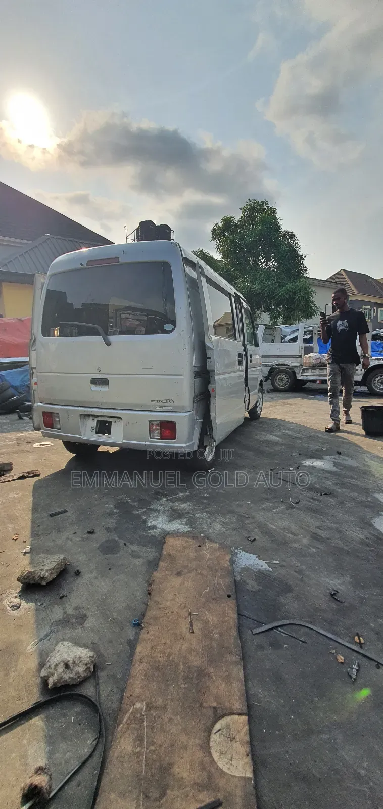 Suzuki APV Minibus 2010 Silver