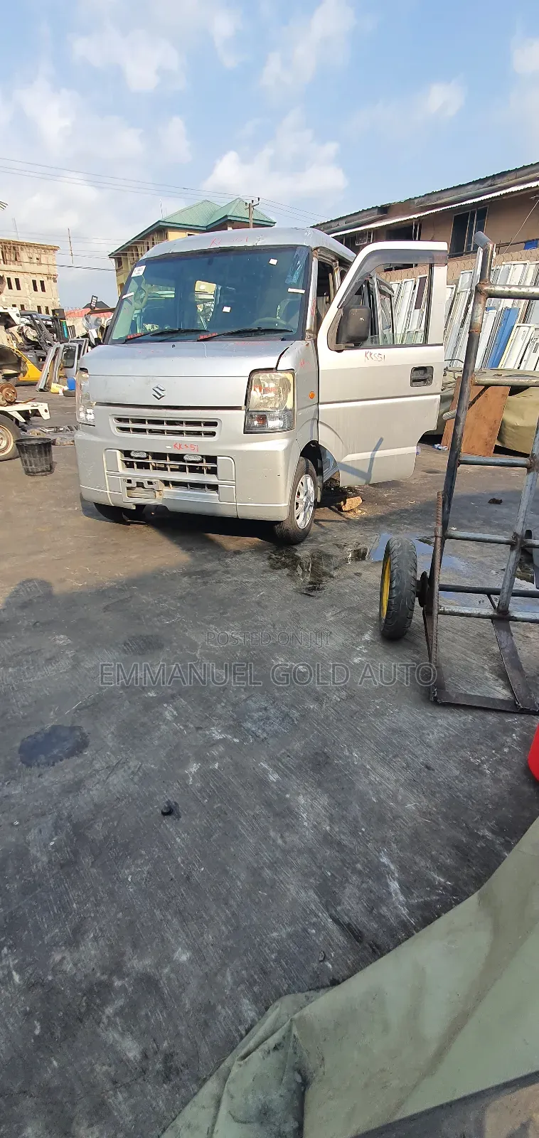 Suzuki APV Minibus 2010 Silver