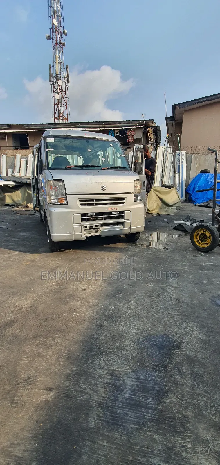 Suzuki APV Minibus 2010 Silver