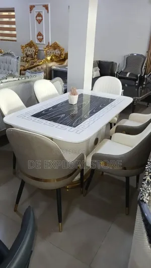 Luxurious Dining Set