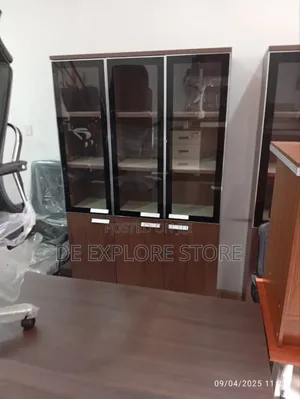Book Shelves 3 Doors