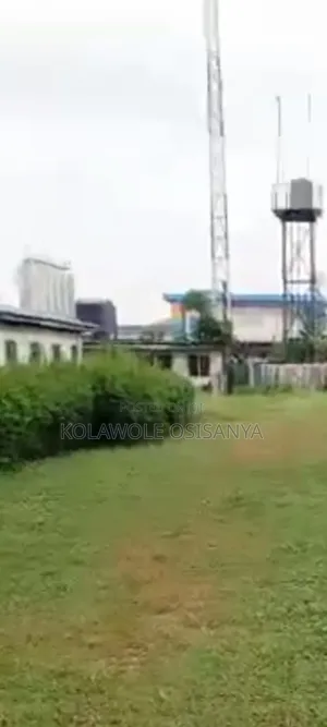 Warehouses on 4acrea of Land