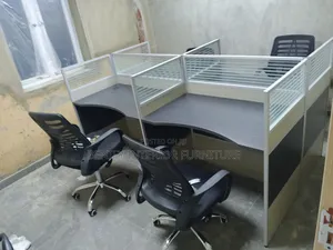 Modern Curved Top Quality 4 Seater Workstation