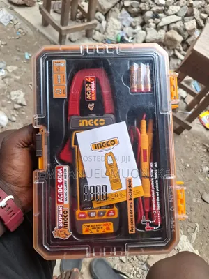Ingco Ac/Dc 600a Digital Clamp Meter.