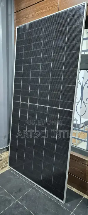 585w Jinko Bifacial Solar Panel