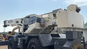 75 Tons 4 X 4 Rt175 Terex Crane With Lmi