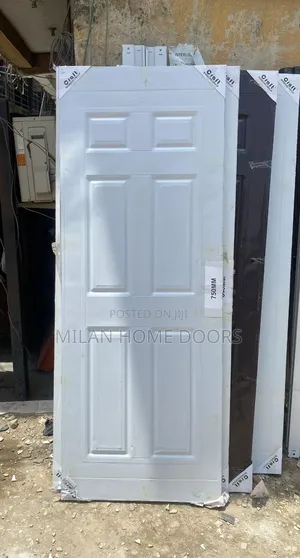 840m/750m American Panel Doors