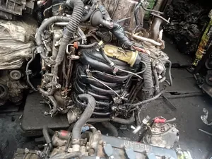 Toyota Land Cruiser Engine 3ur-fe.