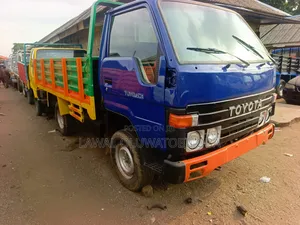 Nigeria Used Toyota Dyna 150 1998 White