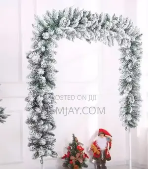 9ft Snow Garland Christmas Decorations (Large, Tall and Fluffy)