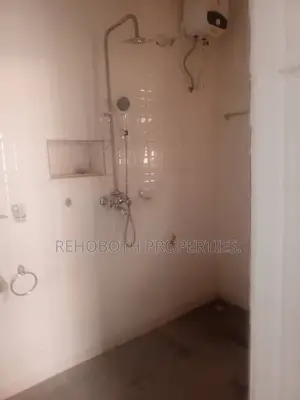 2bdrm Apartment in Adeoje, Akala Express for rent
