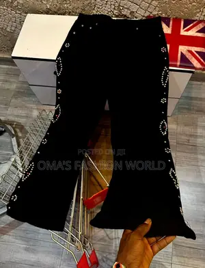 High Quality Baggy Jeans Available In Oma’S World Now
