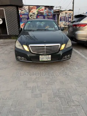 Mercedes-Benz E350 2010 Green