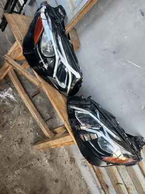 E350 2017 Set of Headlight